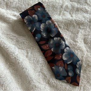 Bugatti men’s floral blue tie